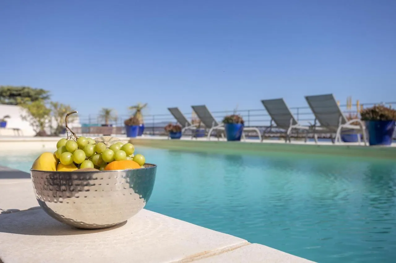 Guest house Les Suites Love 1 Spa Vue Mer Piscine Marseille France